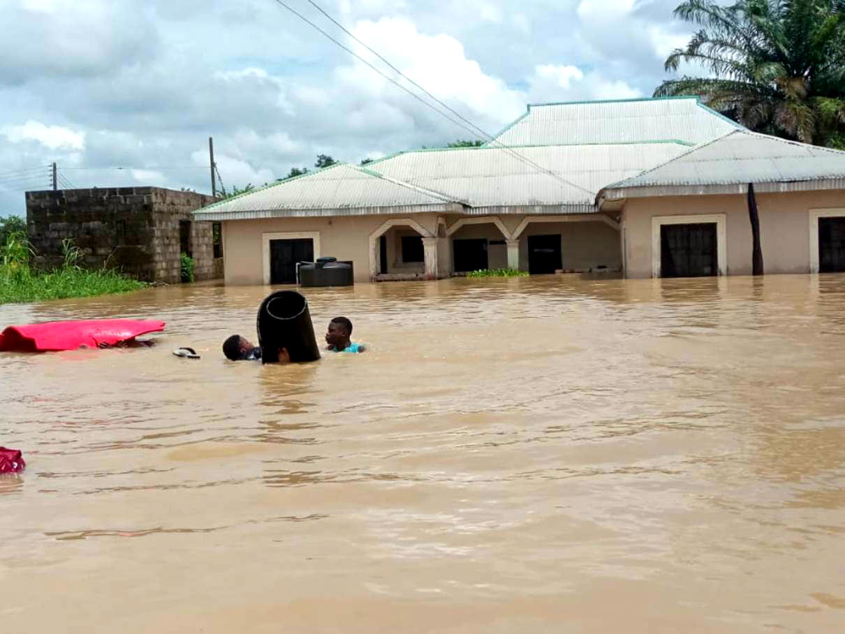 Flood wrecks havoc in Anambra market