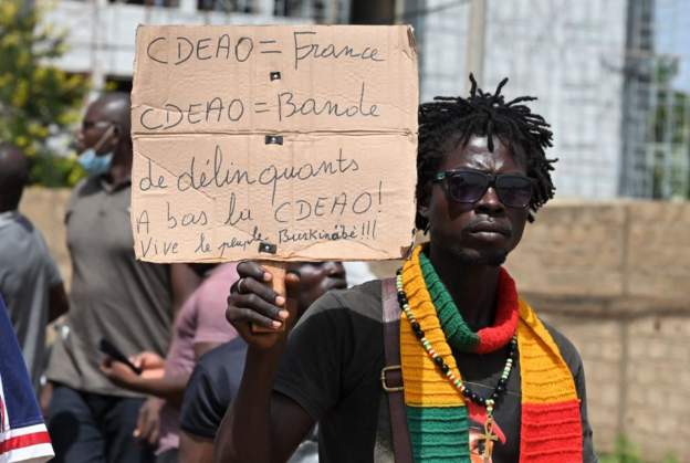 West Africa leaders pay cautious visit to Burkina Faso