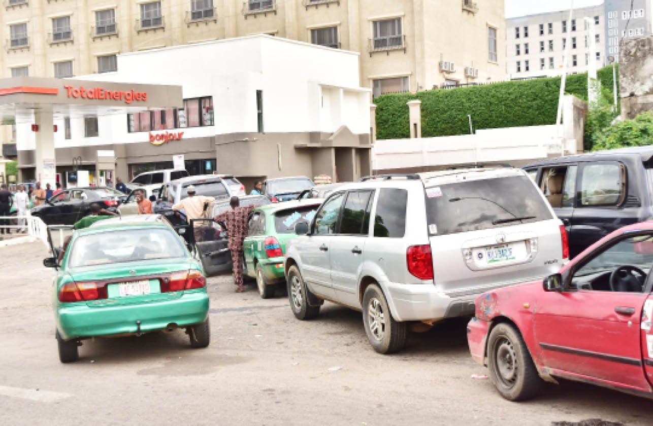 Fuel Scarcity Worsens In Lagos, Stations Accused Of Hoarding