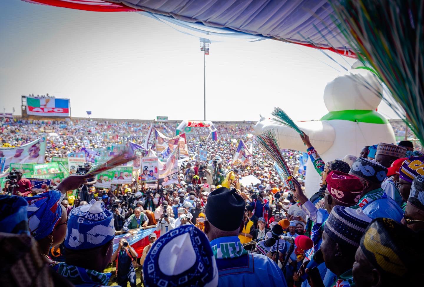 Mammoth crowd at Tinubu's campaign rally in Kaduna