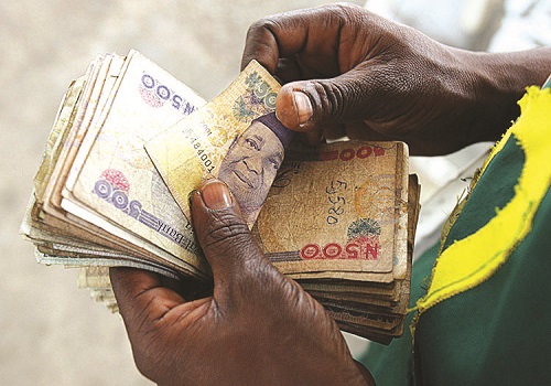 Governors reject naira withdrawal limit, offer to meet Buhari