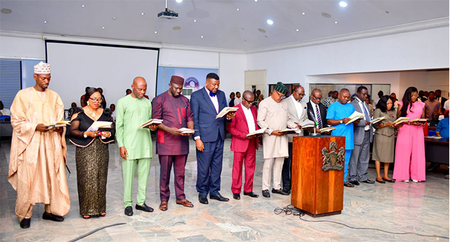 Ayade Swears In First Non-Indigene Muslim Commissioner, 12 Others In Cross River