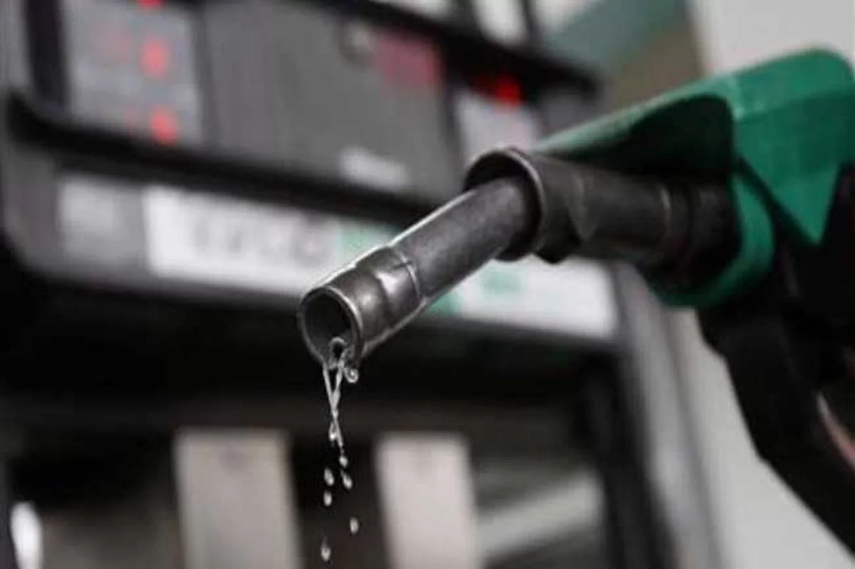 NNPCL increases official fuel pump price to N537 per litre