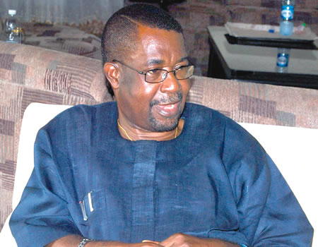 Alleged $6bn fraud: Ex-minister, Agunloye secures N50m bail