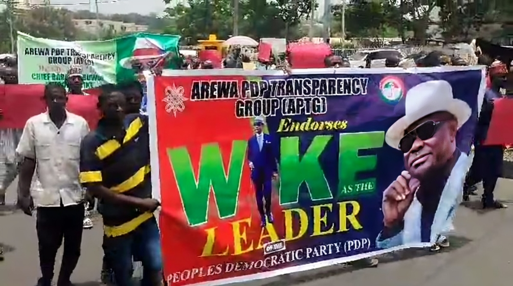 Protesters Storm PDP Headquarters, Back Damagun, Wike