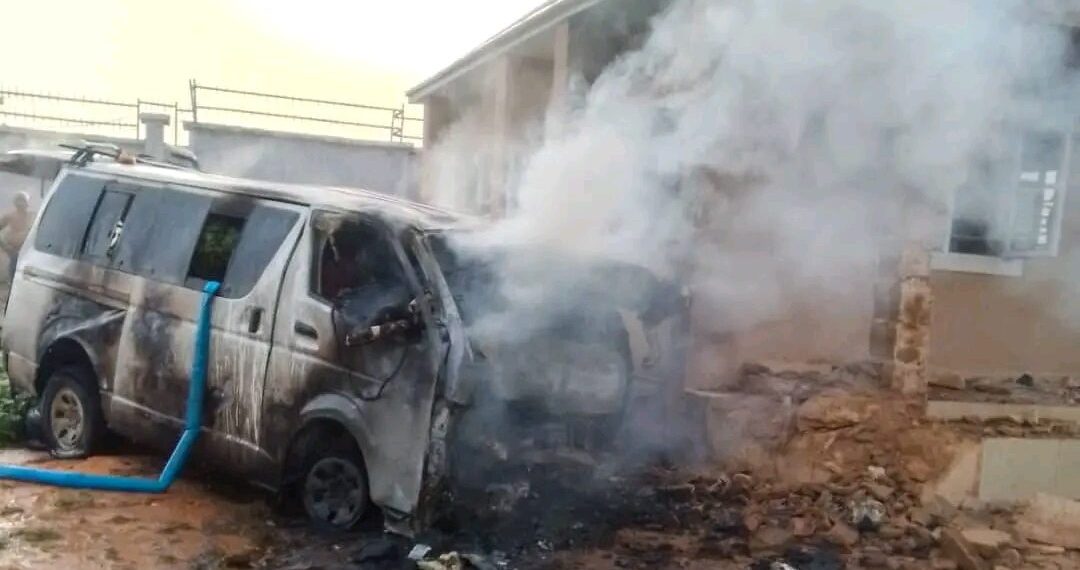 Sixteen travellers killed in Enugu road crash