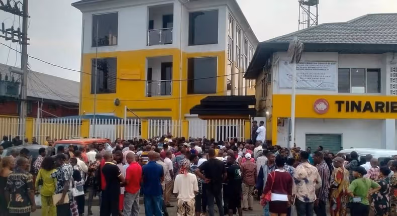 MTN offices besieged as aggrieved subscribers protest over sim blockage