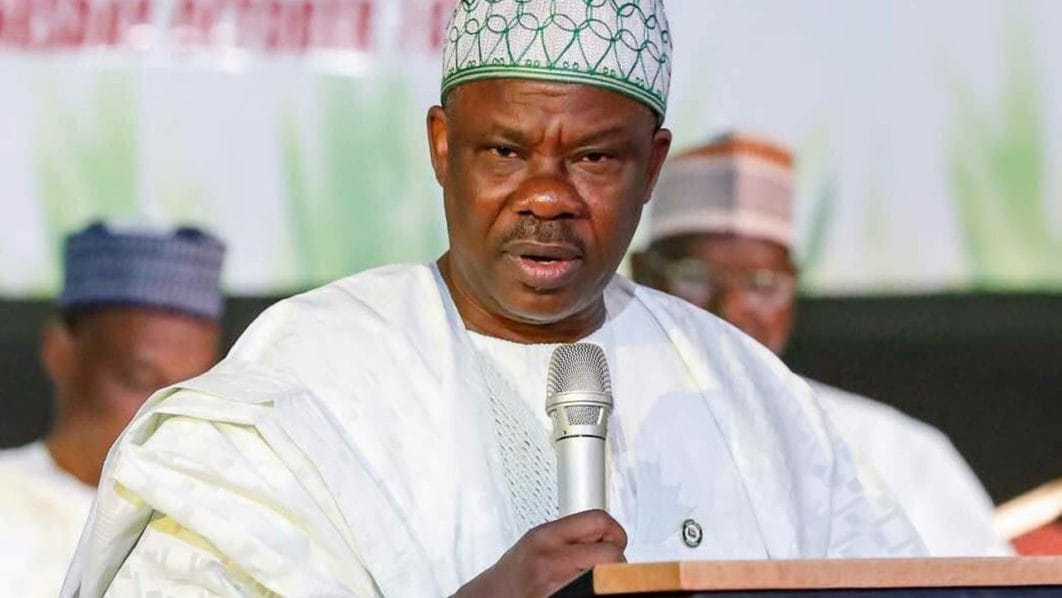 You have habit of shoddy business deals, Amosun fires back at Pat Utomi