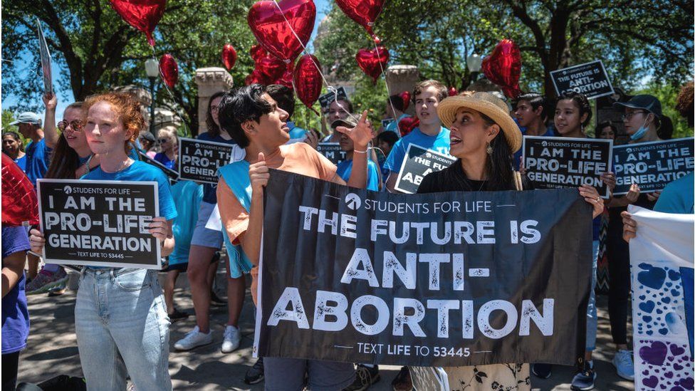 Texas abortion law: Biden vows to defend women's constitutional rights