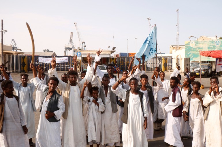 Sudan state media report "˜failed' coup attempt