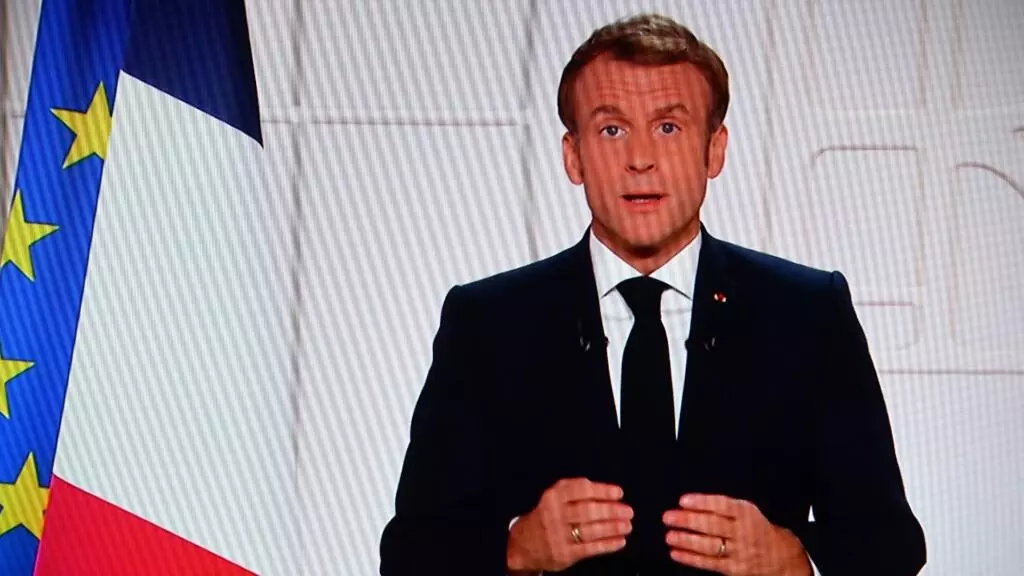 Macron announces Covid-19 booster shot campaign for 50 to 64-year-olds from early December