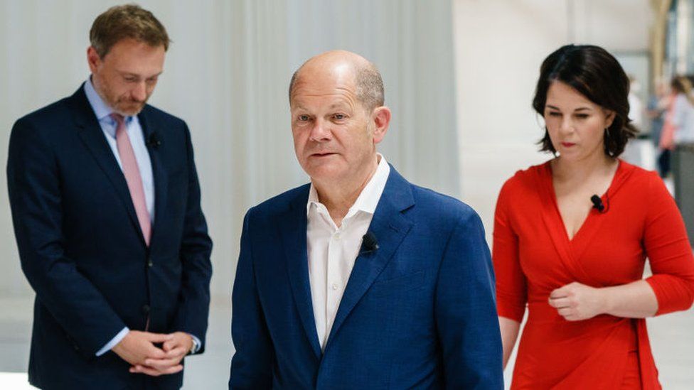 Ready for power: Team Scholz promises a new Germany