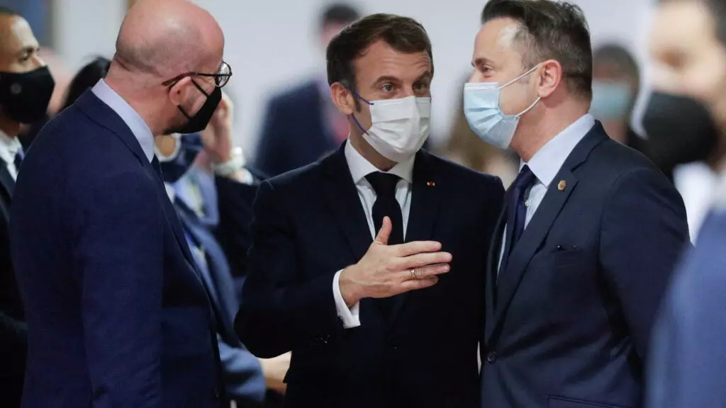 EU leaders threaten to impose new sanctions on Russia if it invades Ukraine