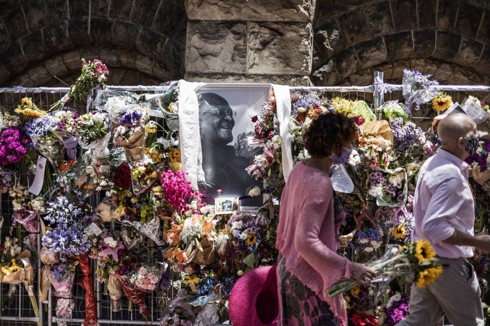 Desmond Tutu: Body of South African hero to be aquamated