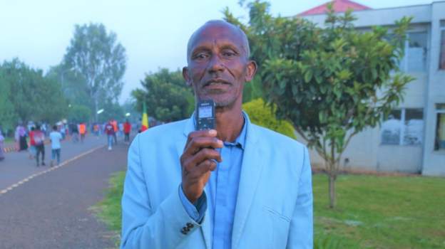 The Ethiopian father joining medical school at 69