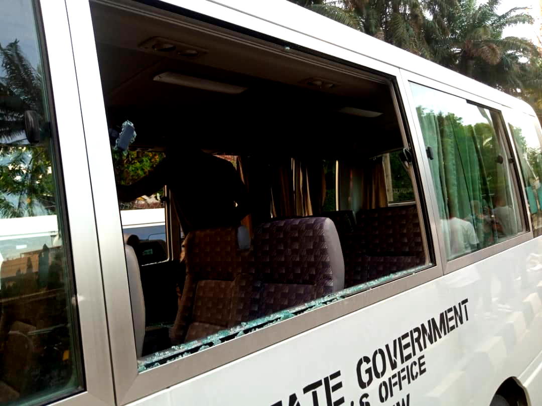 Hoodlums' attack on Gov's convoy: Sanwo-Olu orders probe, arrest of suspects