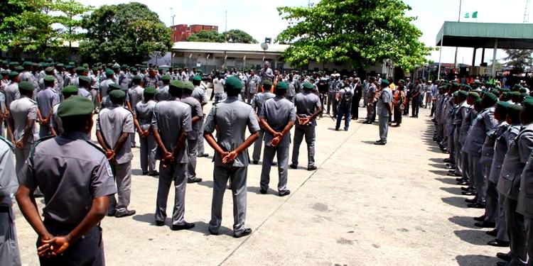 We're not auctioning 7000 cars "“ Customs