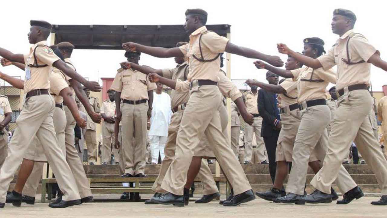 NIS donates N4m to family of slain officer in Jigawa