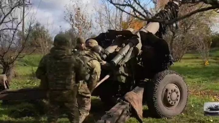 Ukrainian counter-offensive in Kherson: On the front line with an artillery unit
