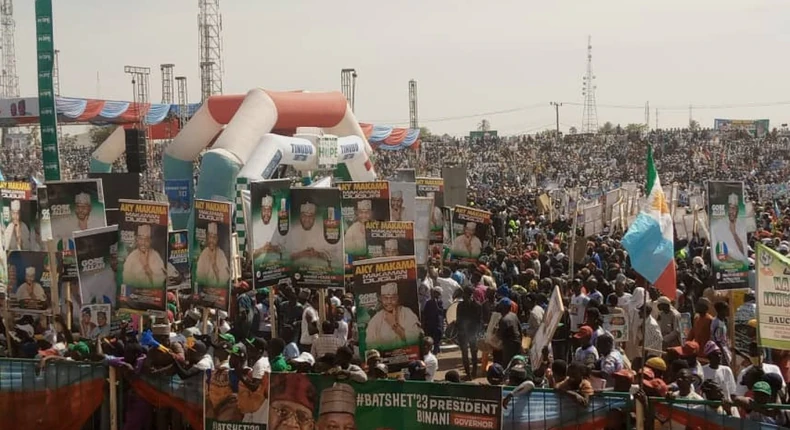 Buhari leaves APC rally in Bauchi after light and sound system developed fault