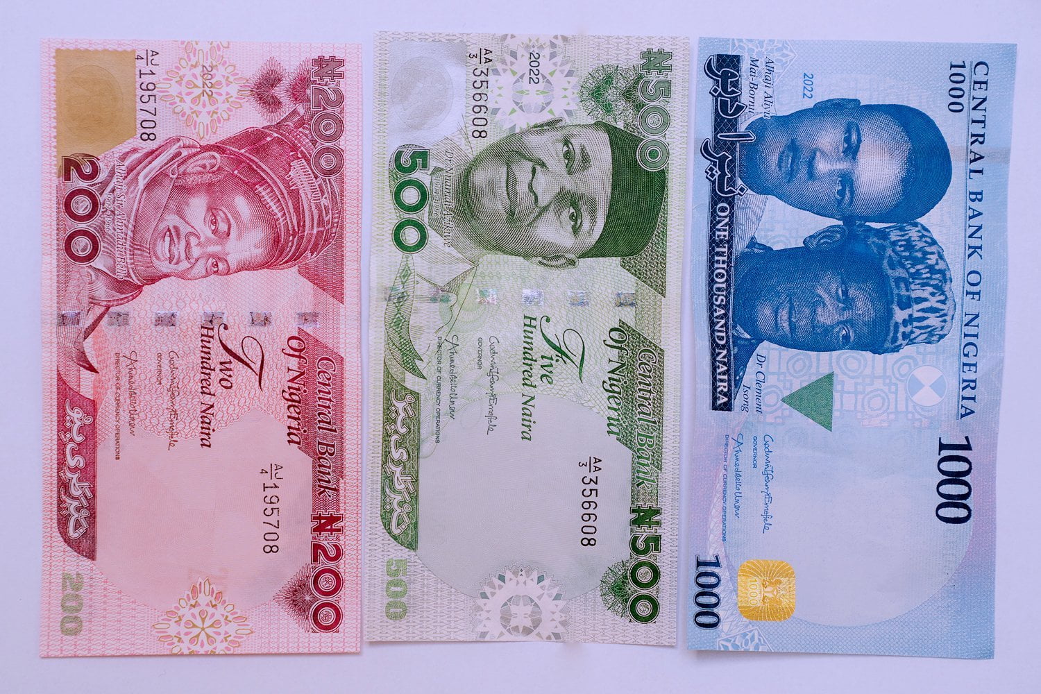 Too much suffering "“ Nigerians lament scarcity of new currency notes