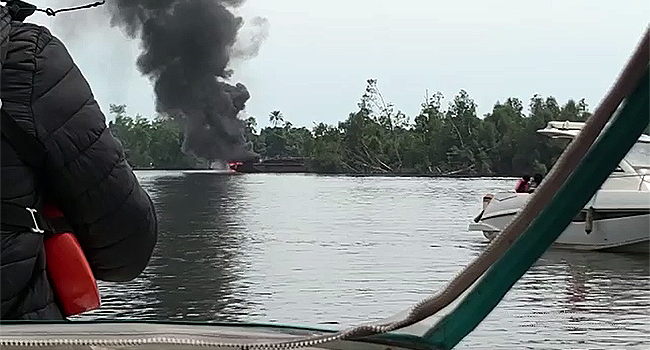 Oil Theft: Security Operatives Destroy Boat Carrying 600 Barrels Of Crude In Delta