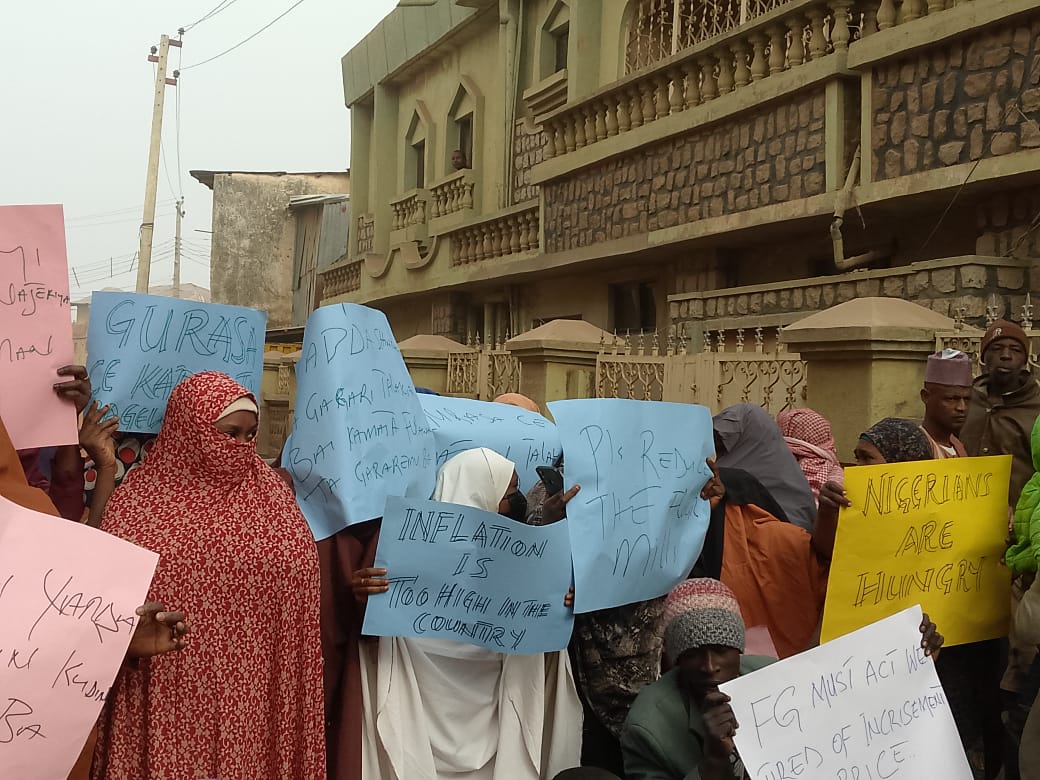 Hike In Flour Price: "˜Gurasa' Sellers Down Tools In Kano