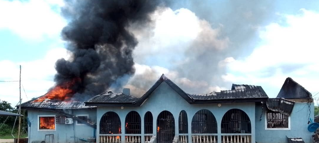 Residents Killed As Angry Soldiers From Delta Burn Down Houses In Bayelsa