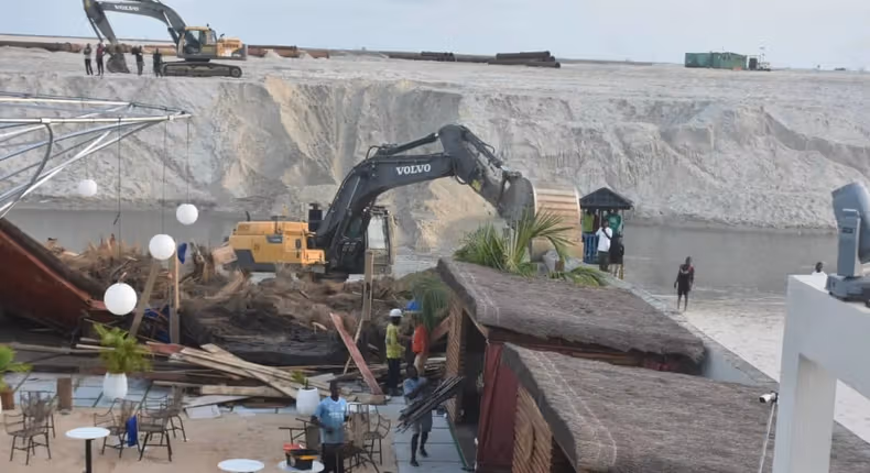 FG demolishes Lagos beach for Lagos-Calabar highway project