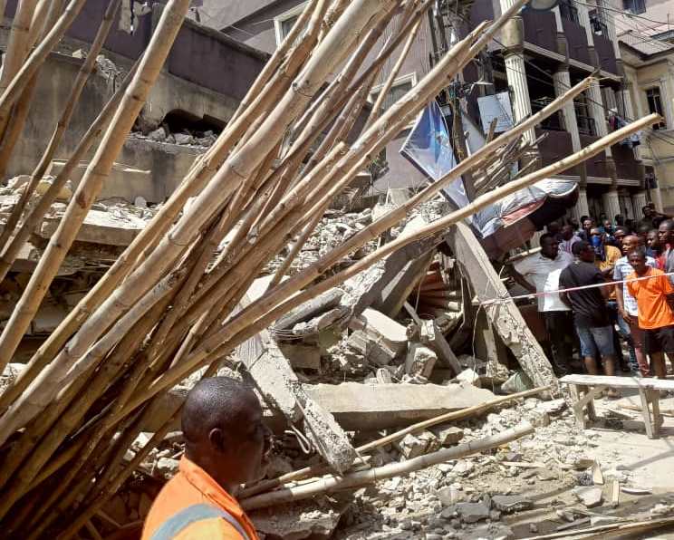 Many trapped as building collapses on Lagos Island