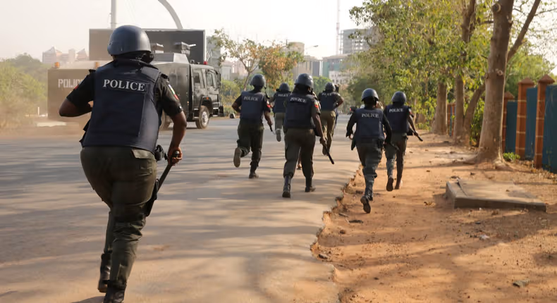 Tragedy in Lagos as Police Inspector dies during fight with naval officers
