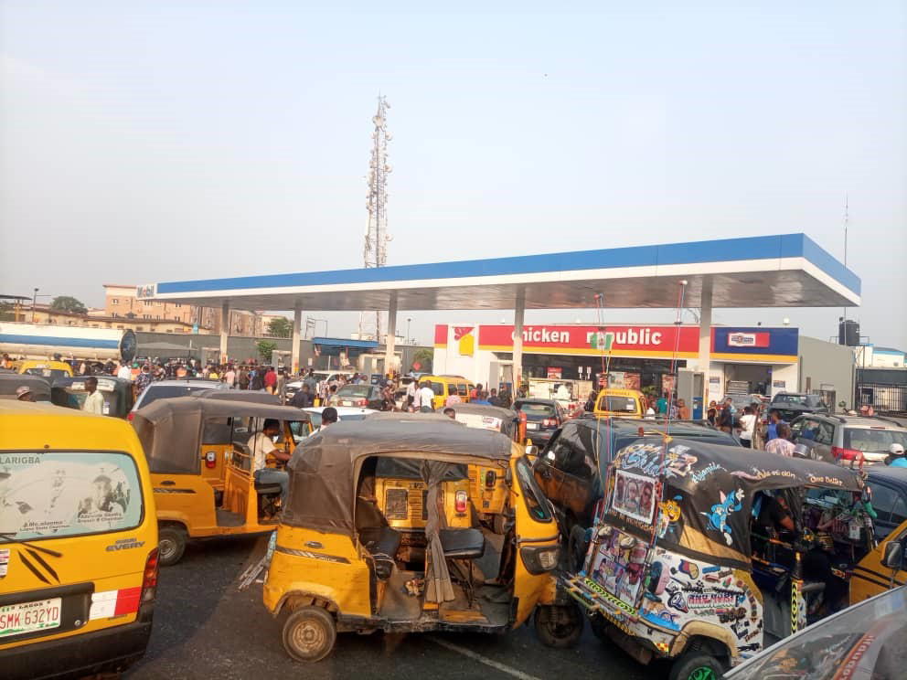 Petrol scarcity worsens as independent marketers load at N780/litre
