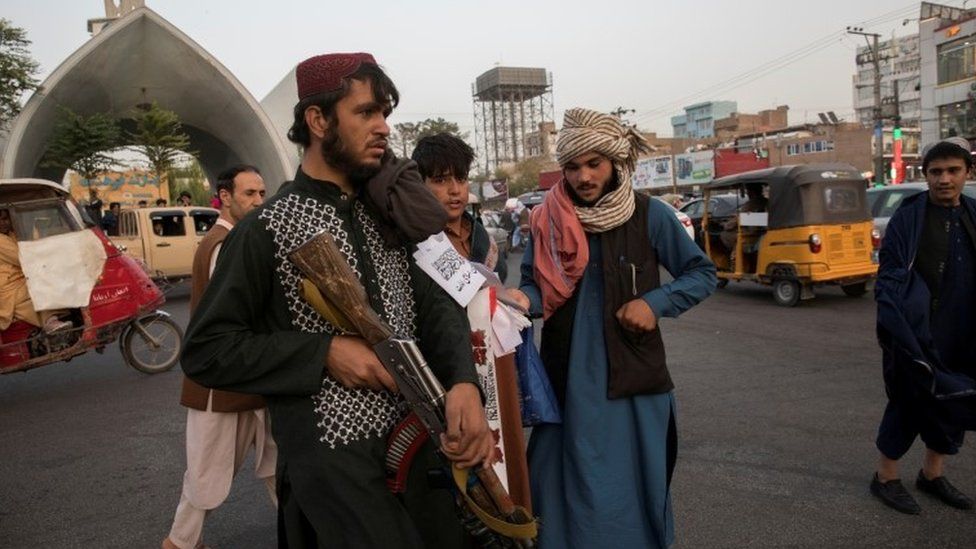 Afghanistan: Taliban hang bodies as warning in city of Herat