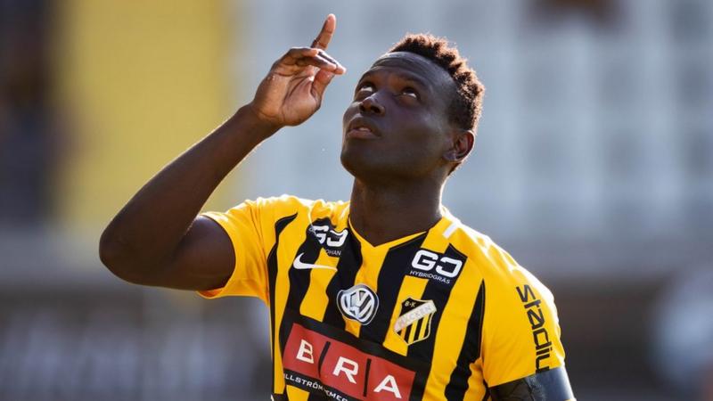 Alhassan Kamara: Sierra Leone international told 'retire or face wheelchair'