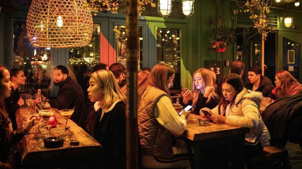 Covid: Dutch accept life within 'lockdown-lite'