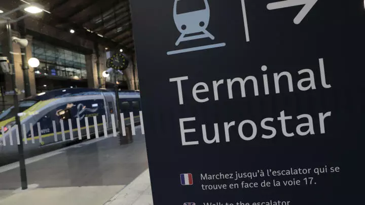 France to ban non-essential UK travel over Omicron case surge