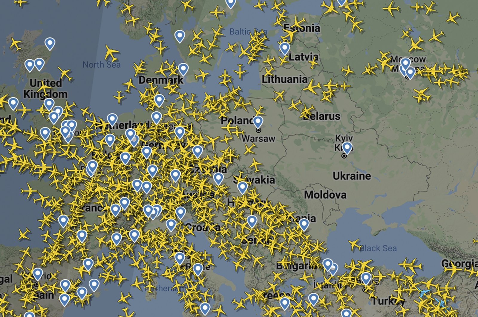 EU-wide ban looms as more European countries shut airspace to Russia