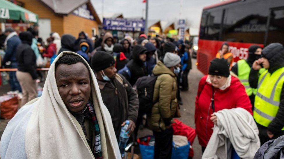 Ukraine conflict: Nigerian outrage at treatment of students at Poland border