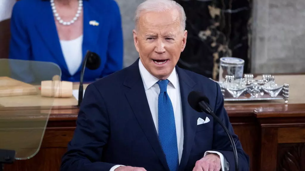 US to close airspace to Russian flights, Biden announces in State of the Union