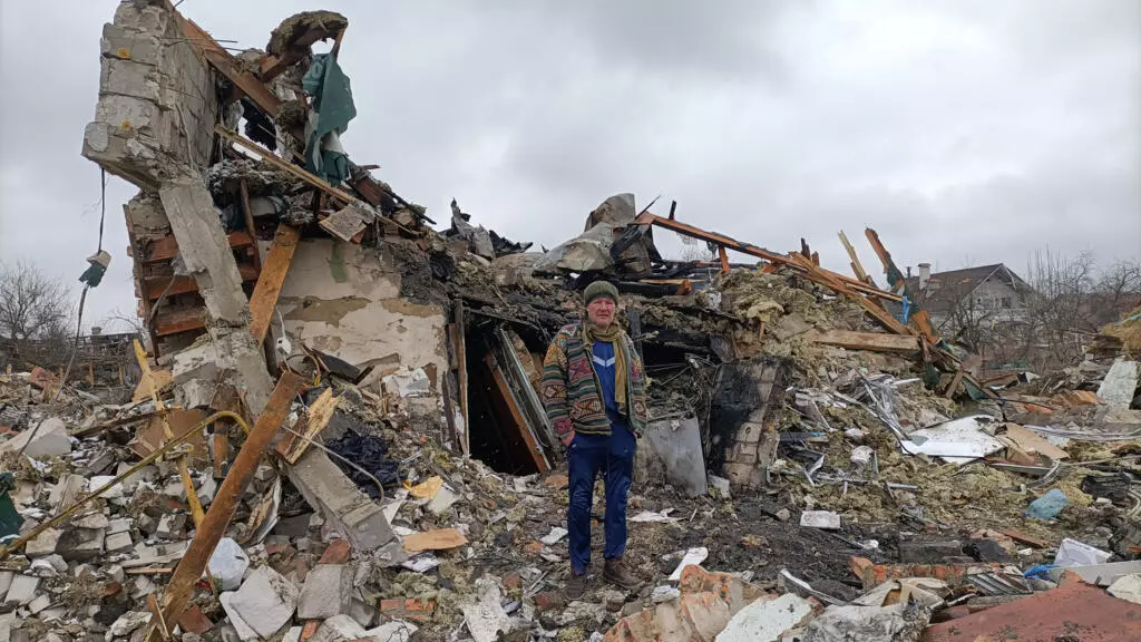 Russia seizes key southern Ukraine city after week of war