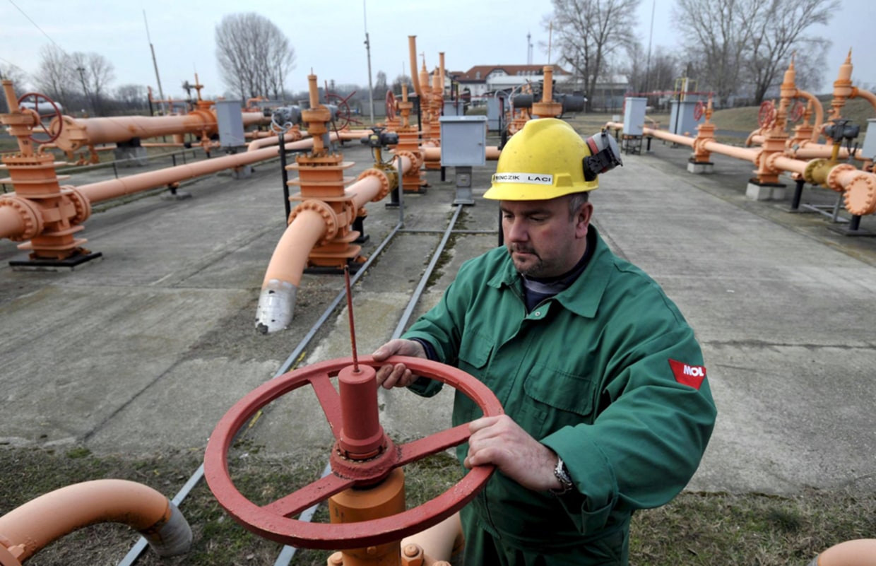 Europeans shiver as Russia cuts gas shipments