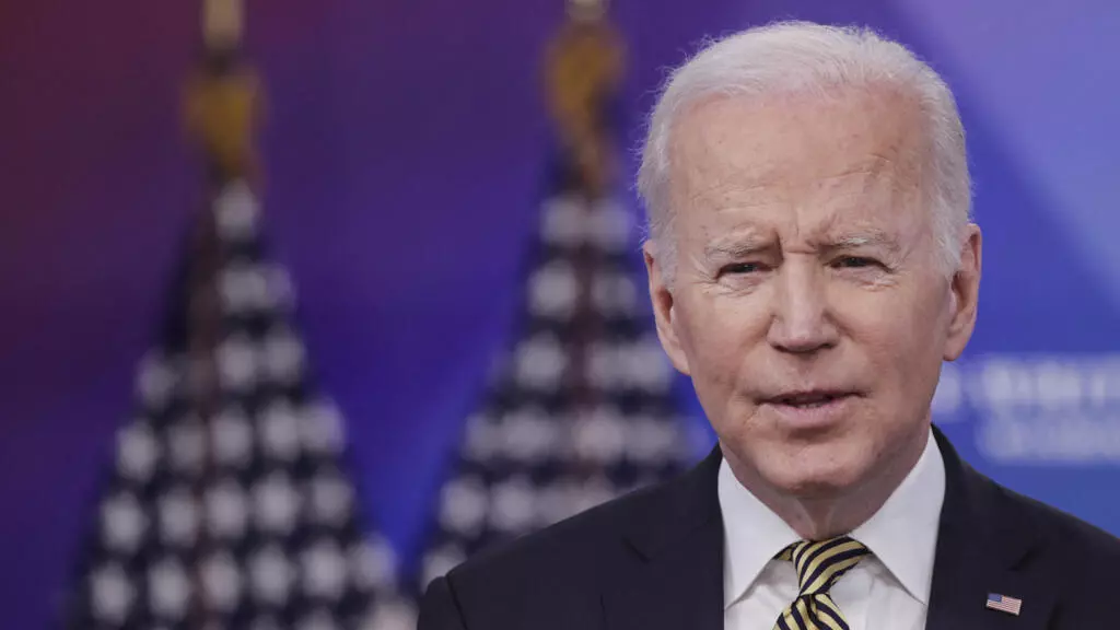 Biden announces $800 million in security assistance to Ukraine