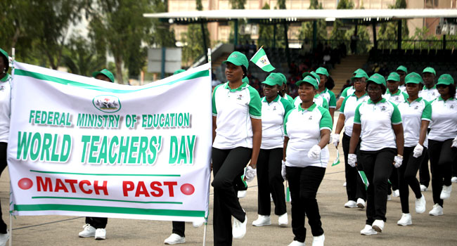Buhari Signs Bill Extending Retirement Age, Service Period For Teachers By Five Years